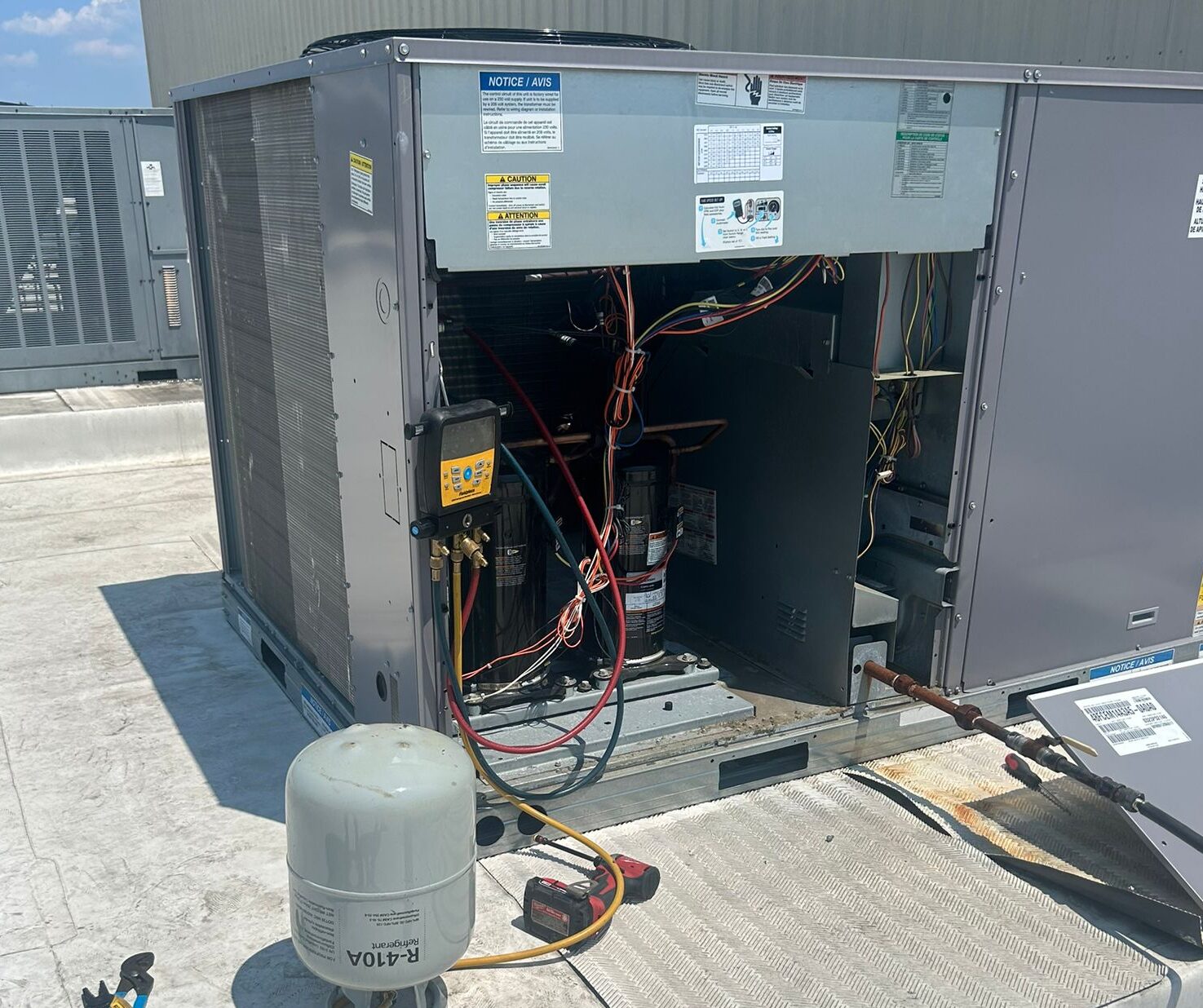 Heat pump outdoor unit service in Northern VA during winter